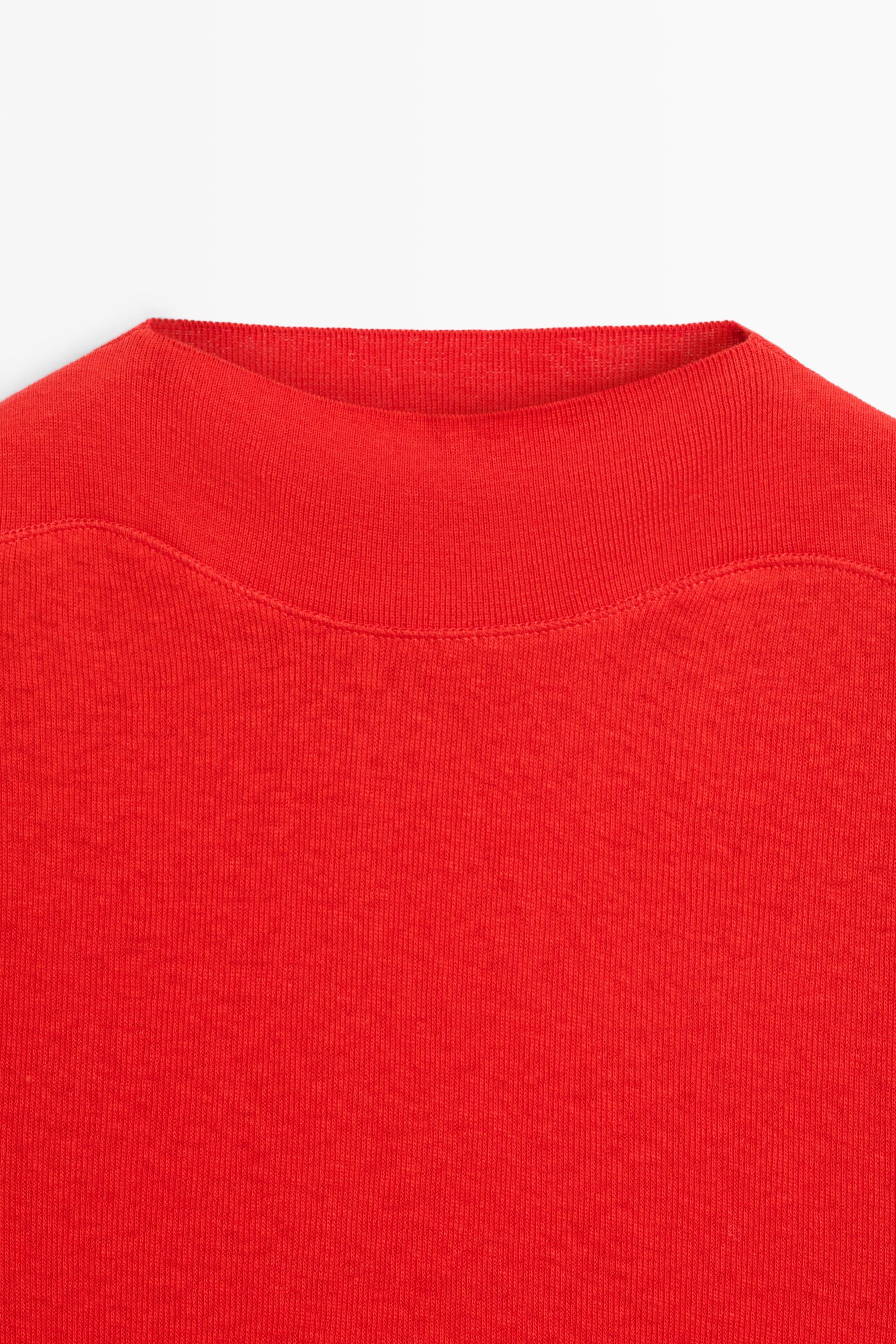Mock neck elbow-sleeve T-shirt